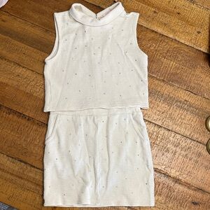 Charming Cream Sleeveless Kids Skirt two-piece set